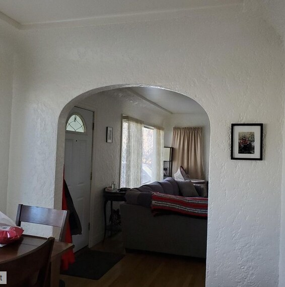 Foto del edificio - 229 N Emerson Ave