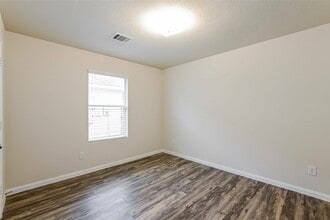 Building Photo - 5810 Long Arbor Ln