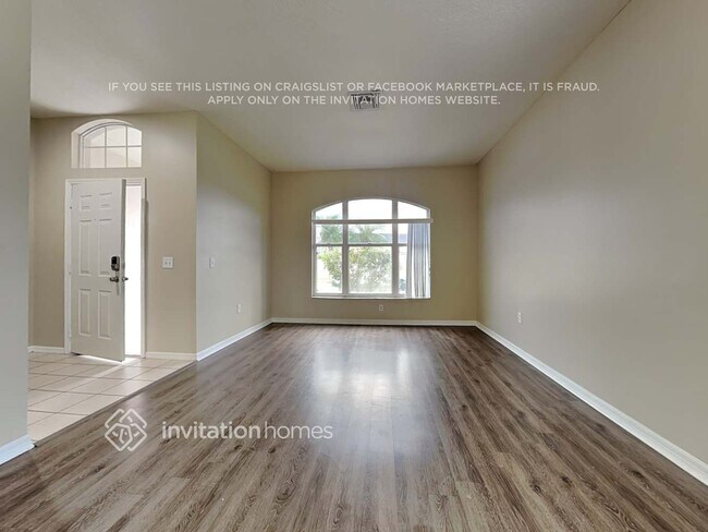 Foto del edificio - 4626 Carroway Dr