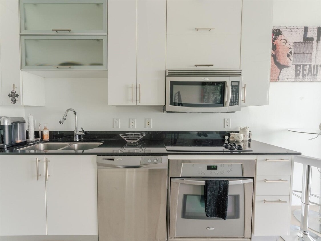 Foto principal - 60 SW 13th St
