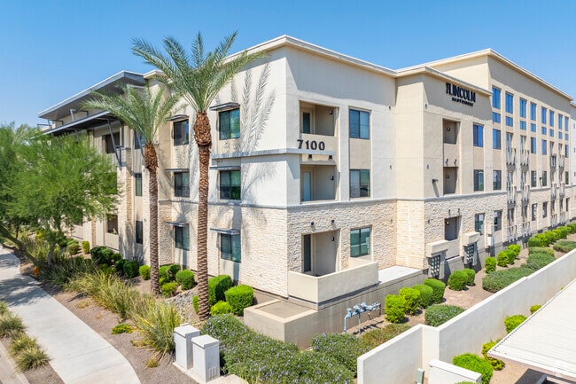Building Photo - The Lincoln Scottsdale