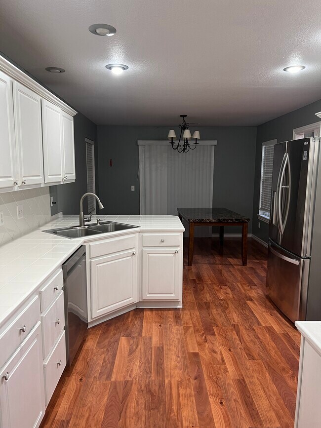 Building Photo - 4690 Bailey Cir