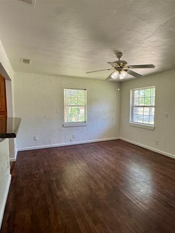 Foto del edificio - 2132 Potter Ln