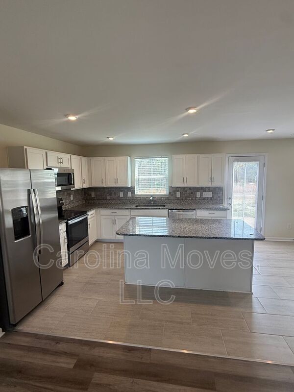 Foto del edificio - 328 Timberwild Dr