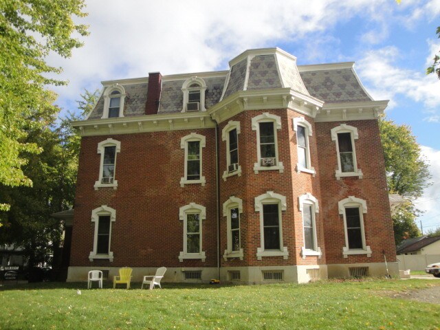 Primary Photo - 423 W 4th St