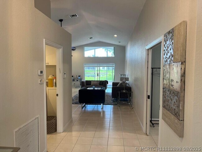 Foto del edificio - 10596 Sunset Isles Ct