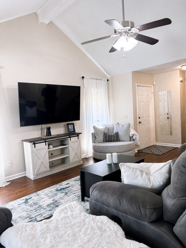 Foto del edificio - 30 Sweet Gum Ln