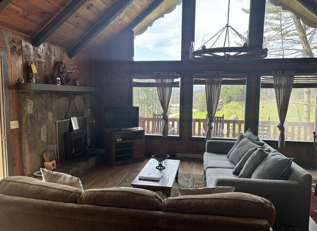 Photo - 24 Chalet Village Dr House