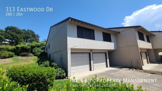 Building Photo - 313 Eastwood Dr