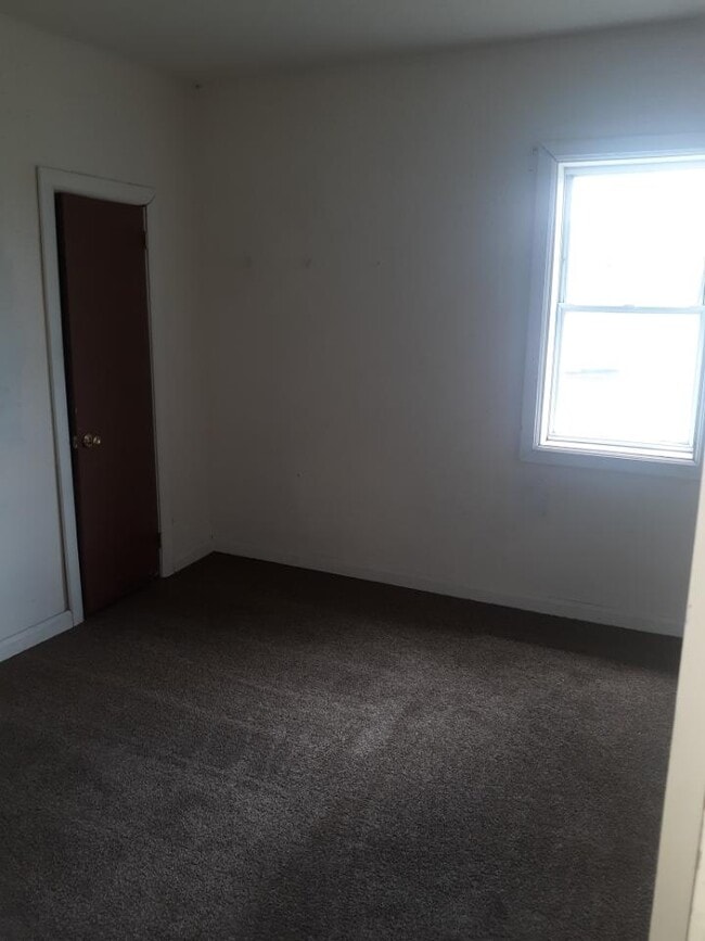 Building Photo - 338 S. Pierce