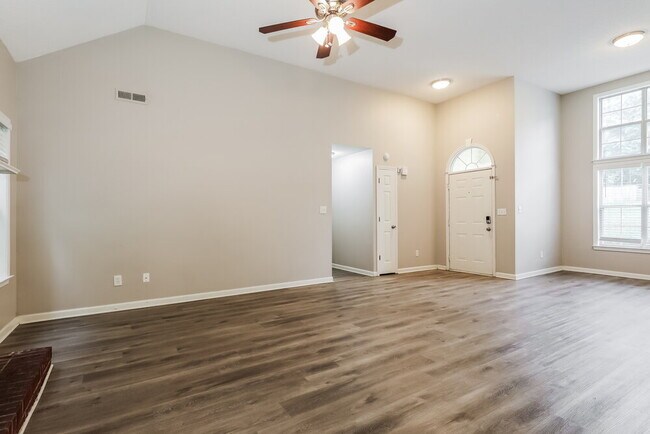 Foto del edificio - 10990 Knotty Pine Pl