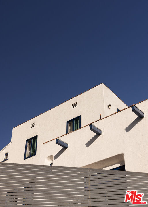 Foto del edificio - 2039 Glencoe Way