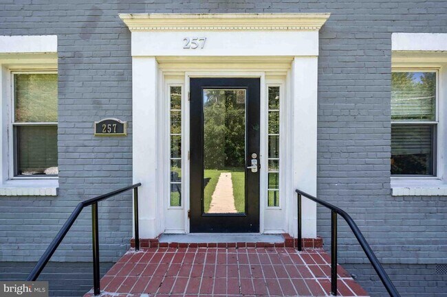Foto del edificio - 257 Newcomb St SE