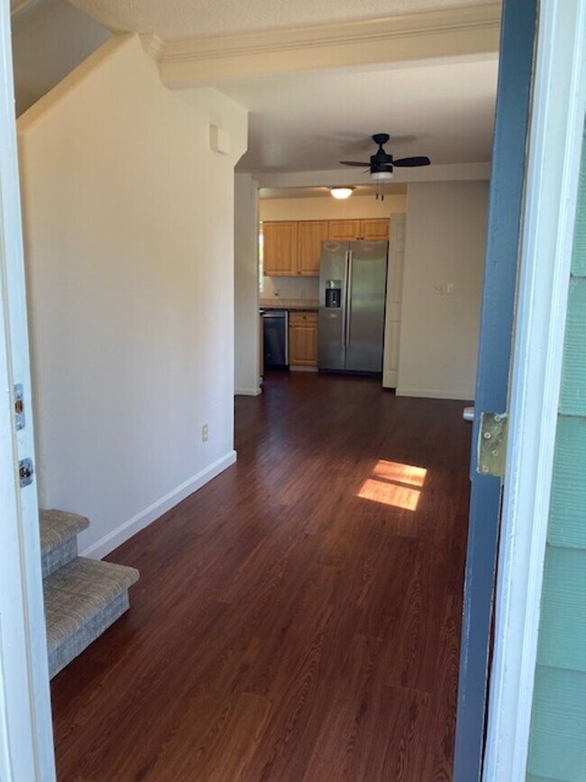 Foto del edificio - Updated Camas Townhome