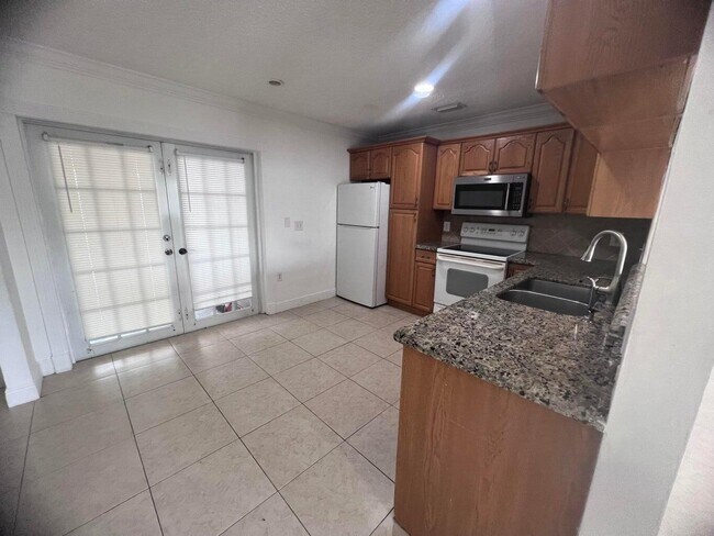 Foto del edificio - 1501 Meridian Rd