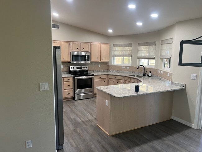 Foto del edificio - 3691 Tarpon Dr