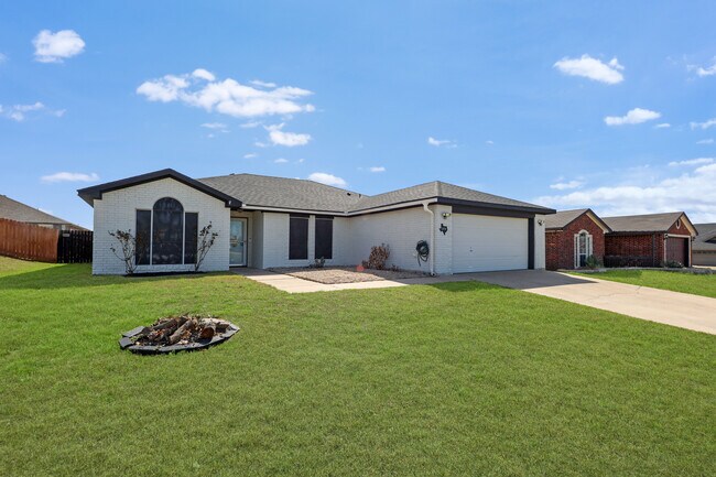 Foto del edificio - 2004 Jake Dr