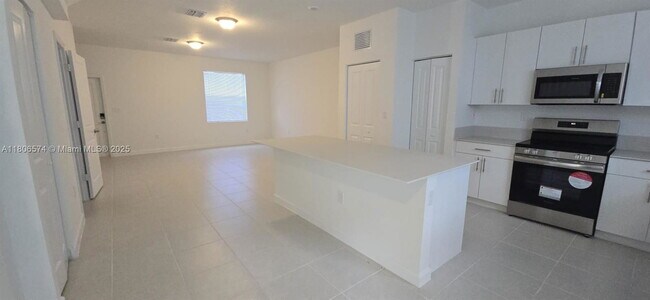 Foto del edificio - 1165 NW 1st St