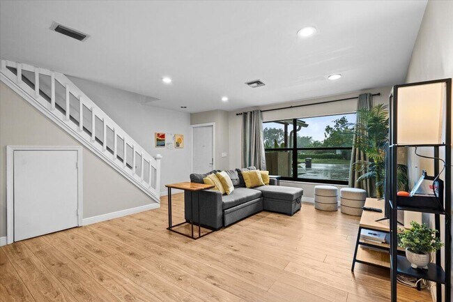 Foto del edificio - 1602 Montauk Dr