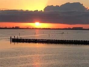 Building Photo - 500 Tiki Dr