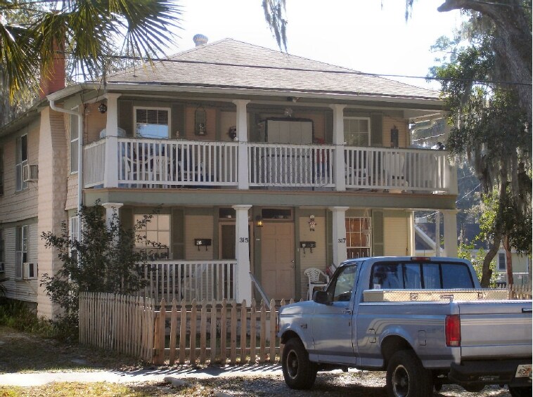Primary Photo - 315 Cedar St