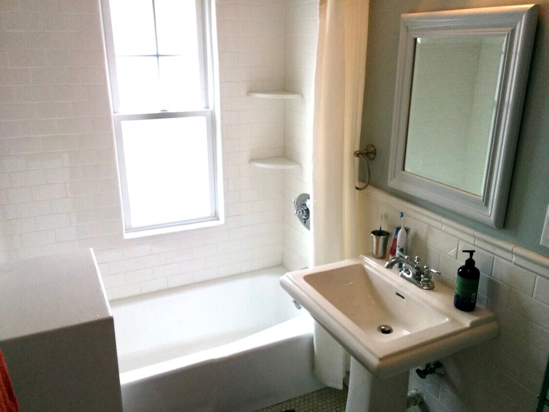 Foto principal - 17 Laurel Rd