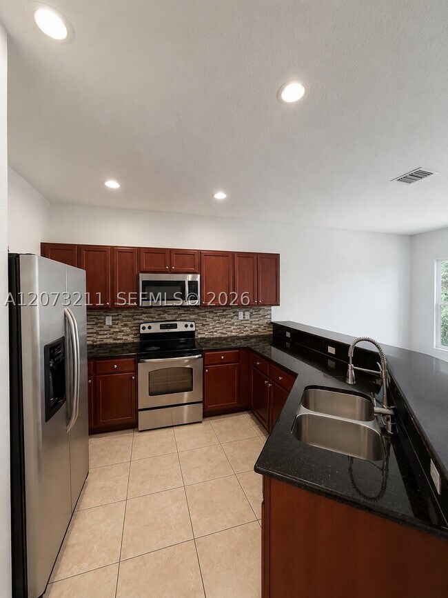 Building Photo - 14701 SW 22nd Terrace