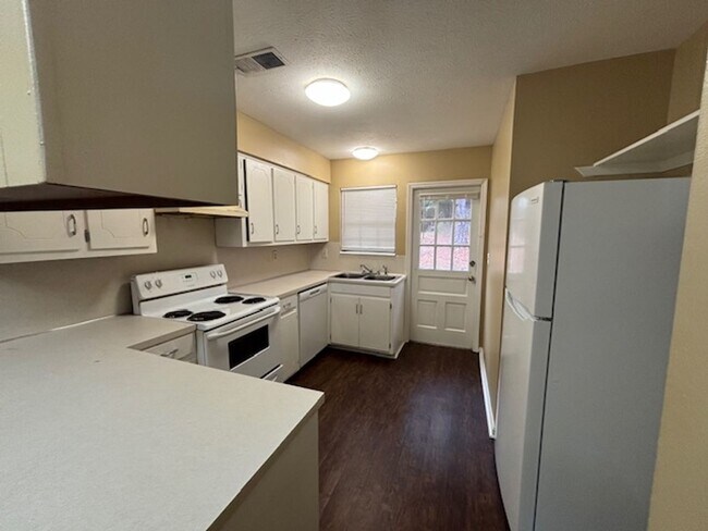 Foto del edificio - Duplex Unit