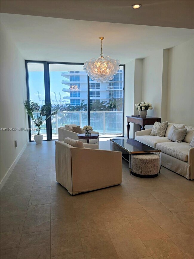 Foto del edificio - 500 Alton Rd