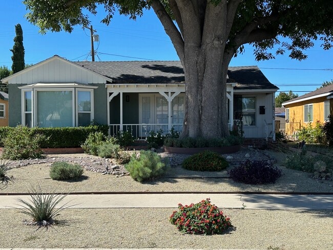 Building Photo - 6715 McLennan Ave