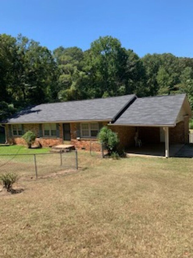 7624 Old Jug Factory Rd, Duncanville, AL 35456 House Rental in