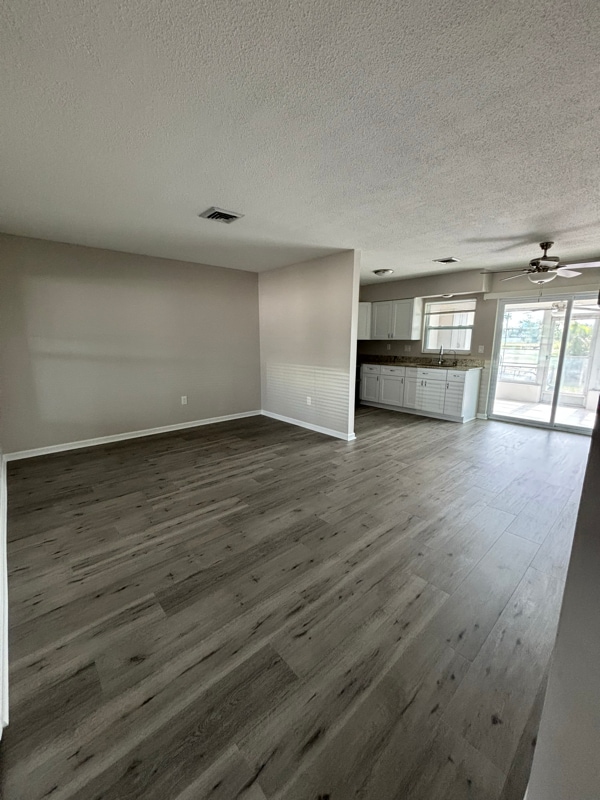 Building Photo - 167 Golf Club Ln