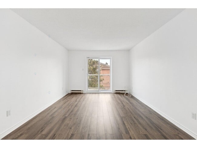 Building Photo - 168 Rue Lamarche
