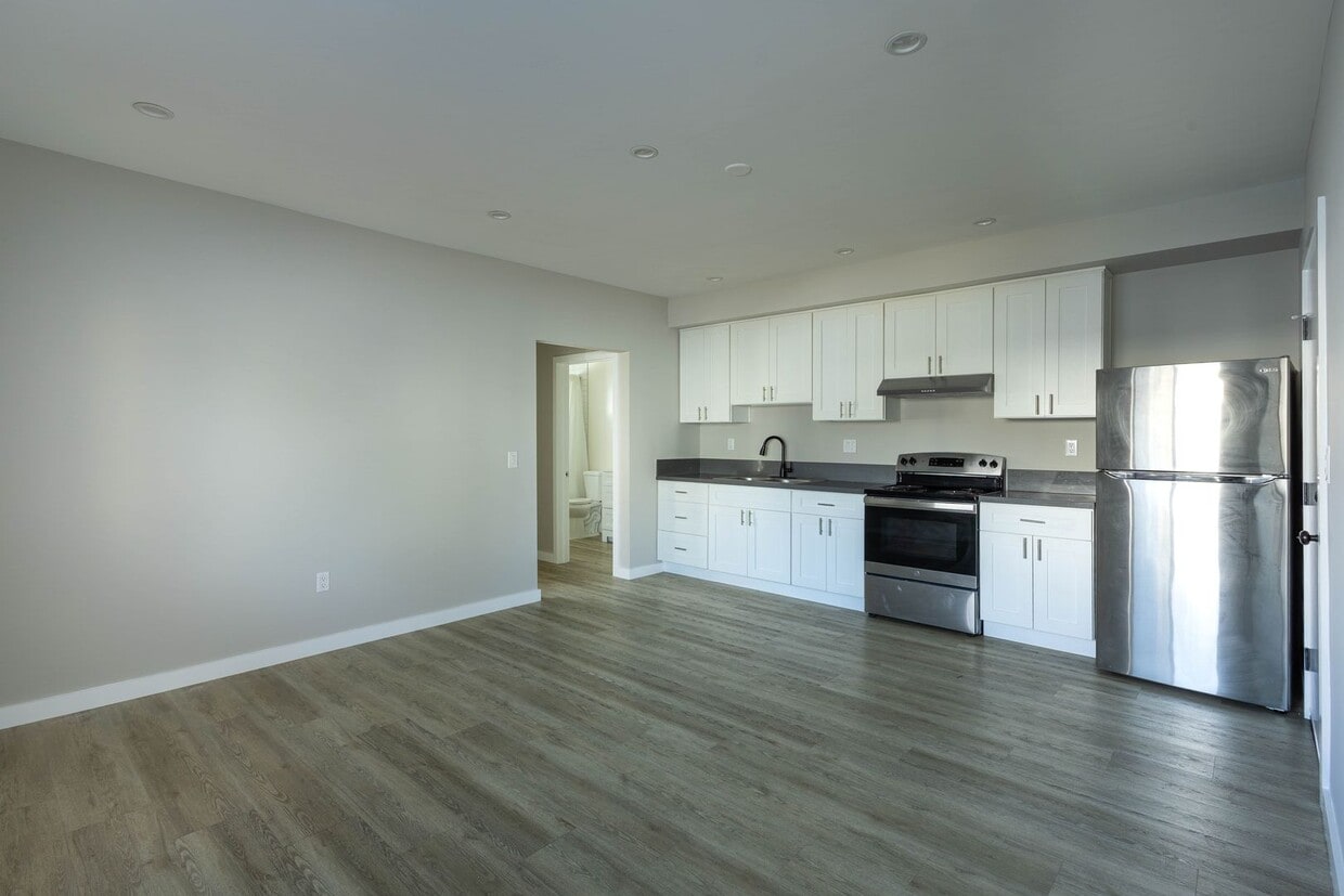 1 Bed - Bright & Spacious Living in the Heart of LA | Modern Upgrades & Unbeatable Location - 1 Bed - Bright & Spacious Living in the Heart of LA | Modern Upgrades & Unbeatable Location