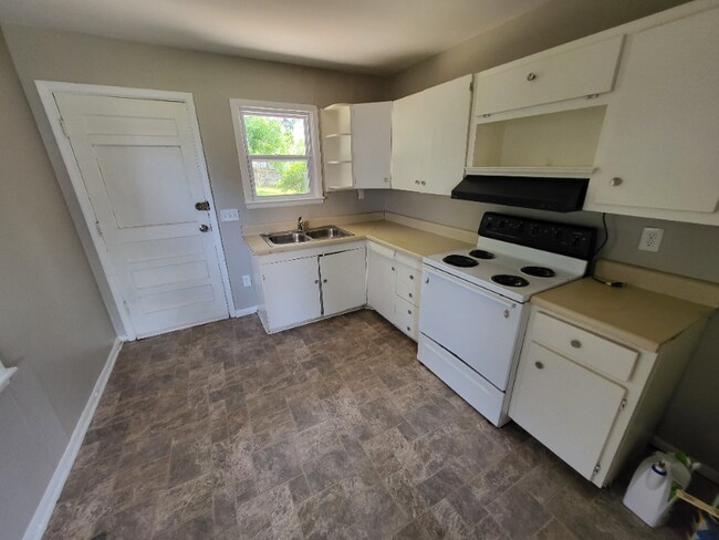 Foto del edificio - 4300 NE 44th St