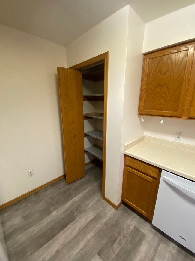 Foto del edificio - 527 Trail Side Dr