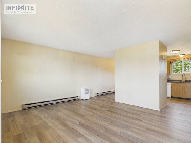 Foto del edificio - 2 Bed | 1 Bath | 884 Sq Ft