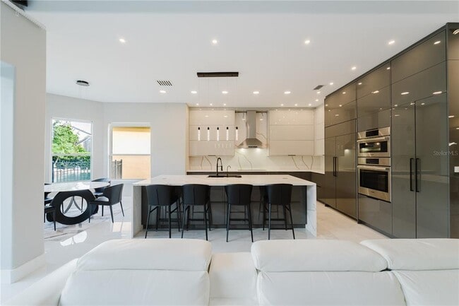 Foto del edificio - 1361 Whitney Isles Dr