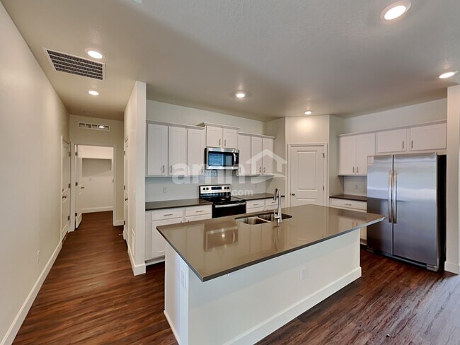 Foto del edificio - 8254 Joyce St