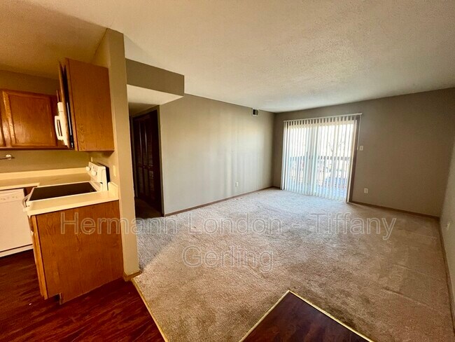 Building Photo - 2542 Creve Coeur Mill Rd