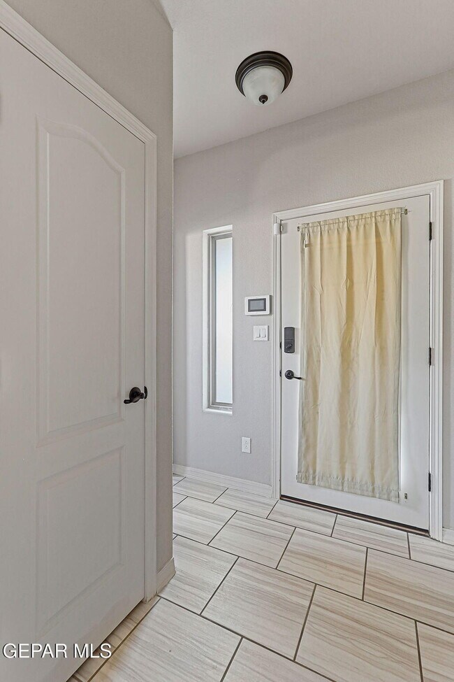 Building Photo - 14933 Jerry Armstrong Ct