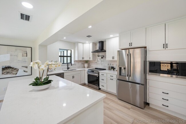 Foto del edificio - 8201 NW 67th Ave