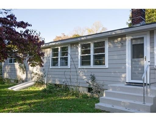 Foto del edificio - 15 Buttonwood Ln