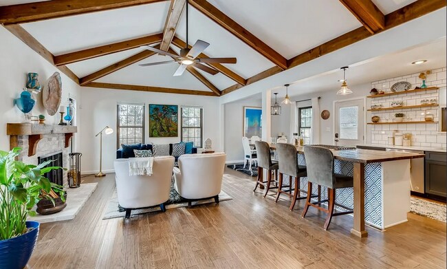 Building Photo - 4695 S Akron St