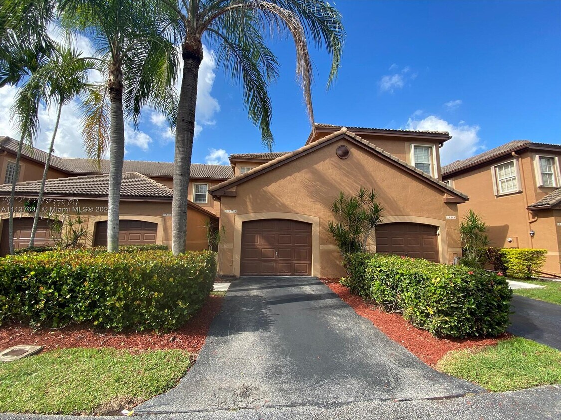 Foto principal - 1575 Veracruz Ln