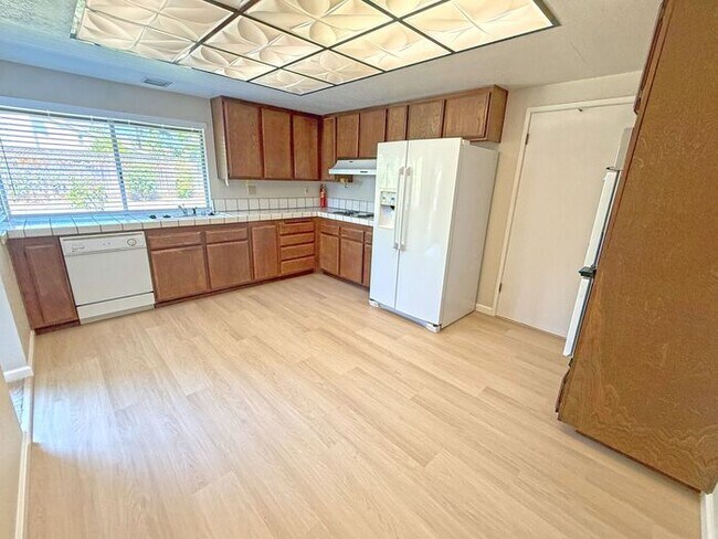 Foto del edificio - Gorgeous Almaden Valley Home Near Almaden Lake Park!