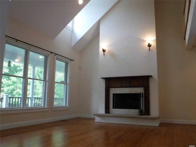 Building Photo - 75 Tarpon Dr