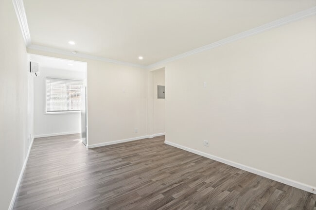 Building Photo - 1669 N Hollywood Way