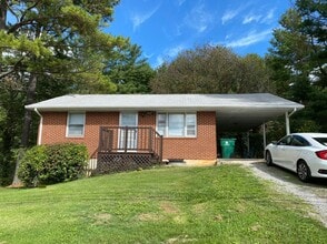 Building Photo - 1804 Whipple Dr