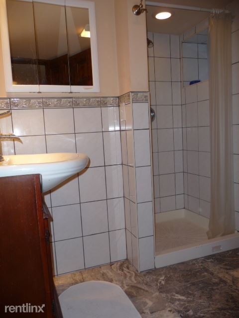 Foto del edificio - 4 br, 3.5 bath Townhome - 830 S. ADA